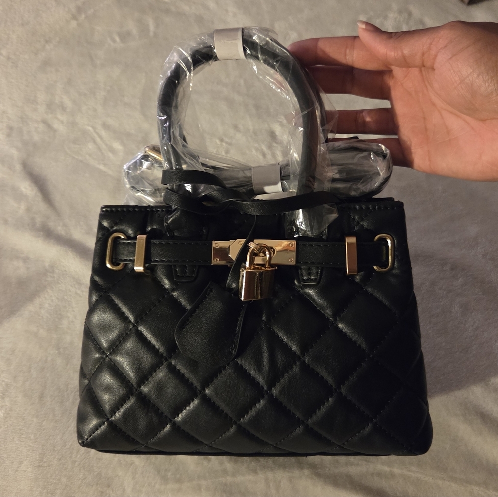 NWT Badgley Mischka Small Quilted Handbag